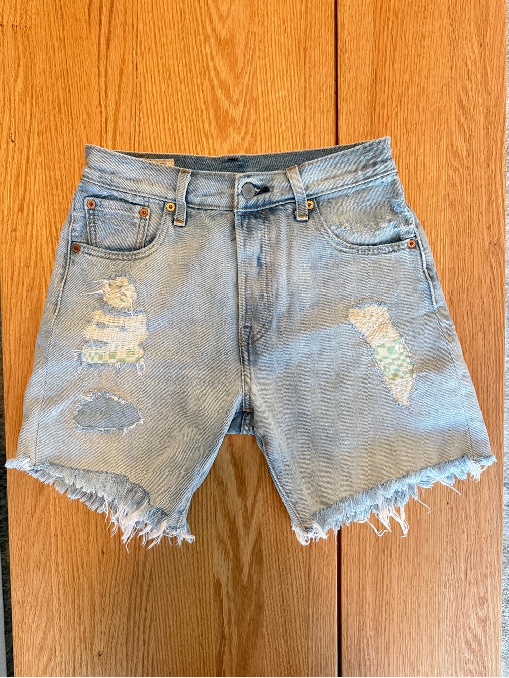 Levi’s 501 ’93 Distressed Denim Shorts W29
